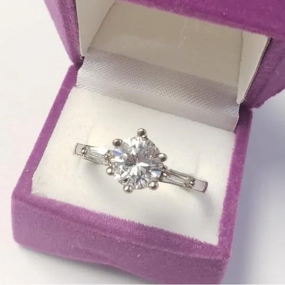 Silver CZ Ring - Picture 1 of 6